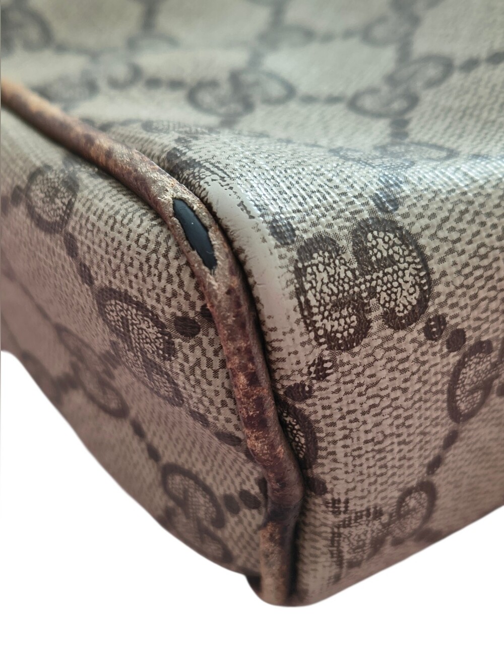 Gucci Beige and Brown GG Monogram Messenger Bag - Picture 4 of 13